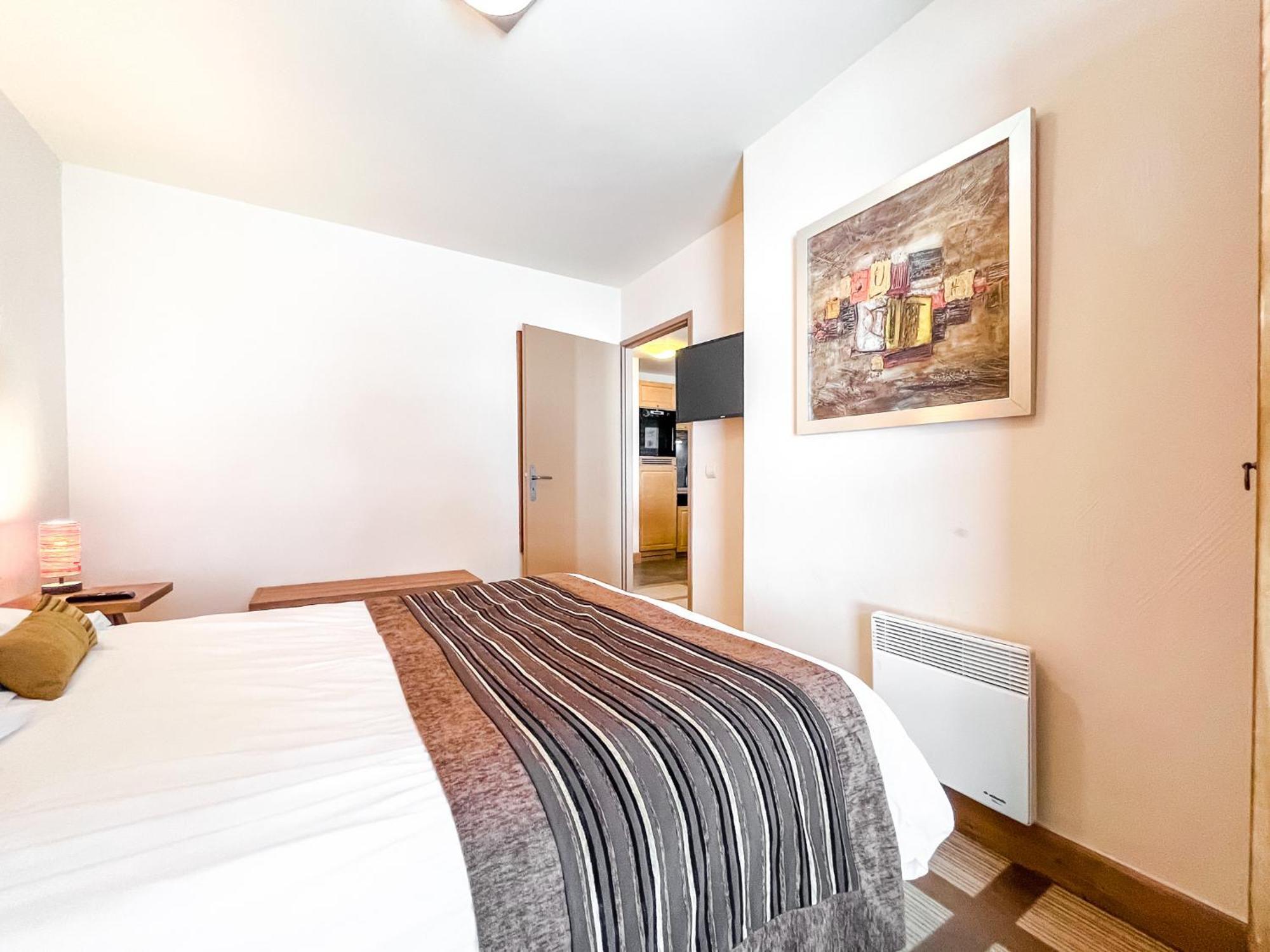 Large One-Bedroom Apartment, Wheelchair Adapted, Les Terrasses D'Eos Флен Экстерьер фото